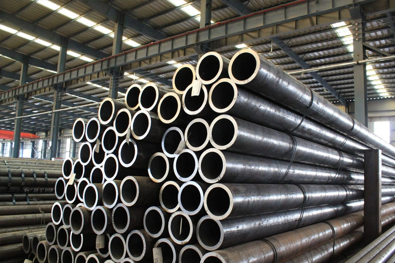 Processus de production de tubes en acier sans soudure laminés à chaud